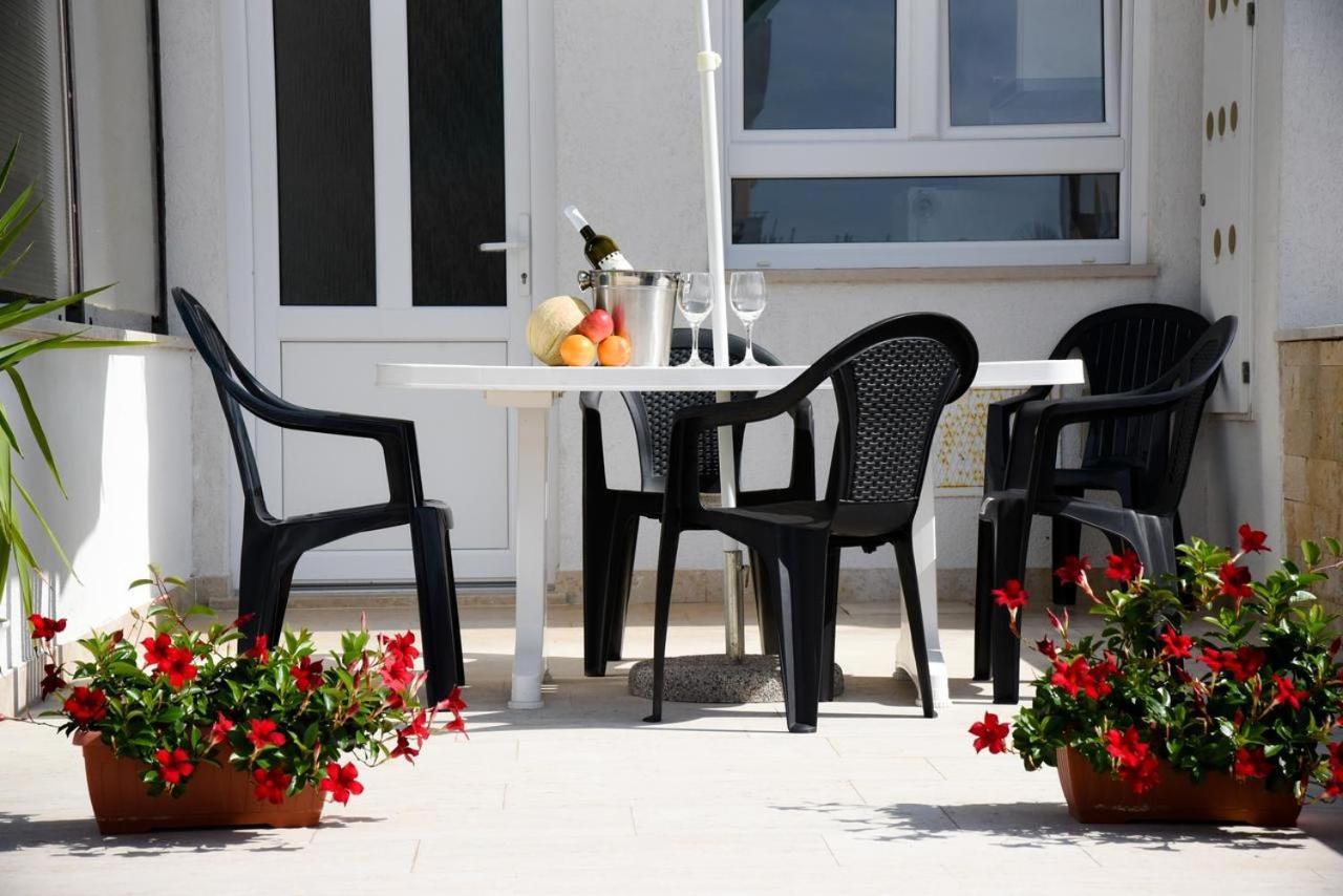 Apartament Casa Souni *